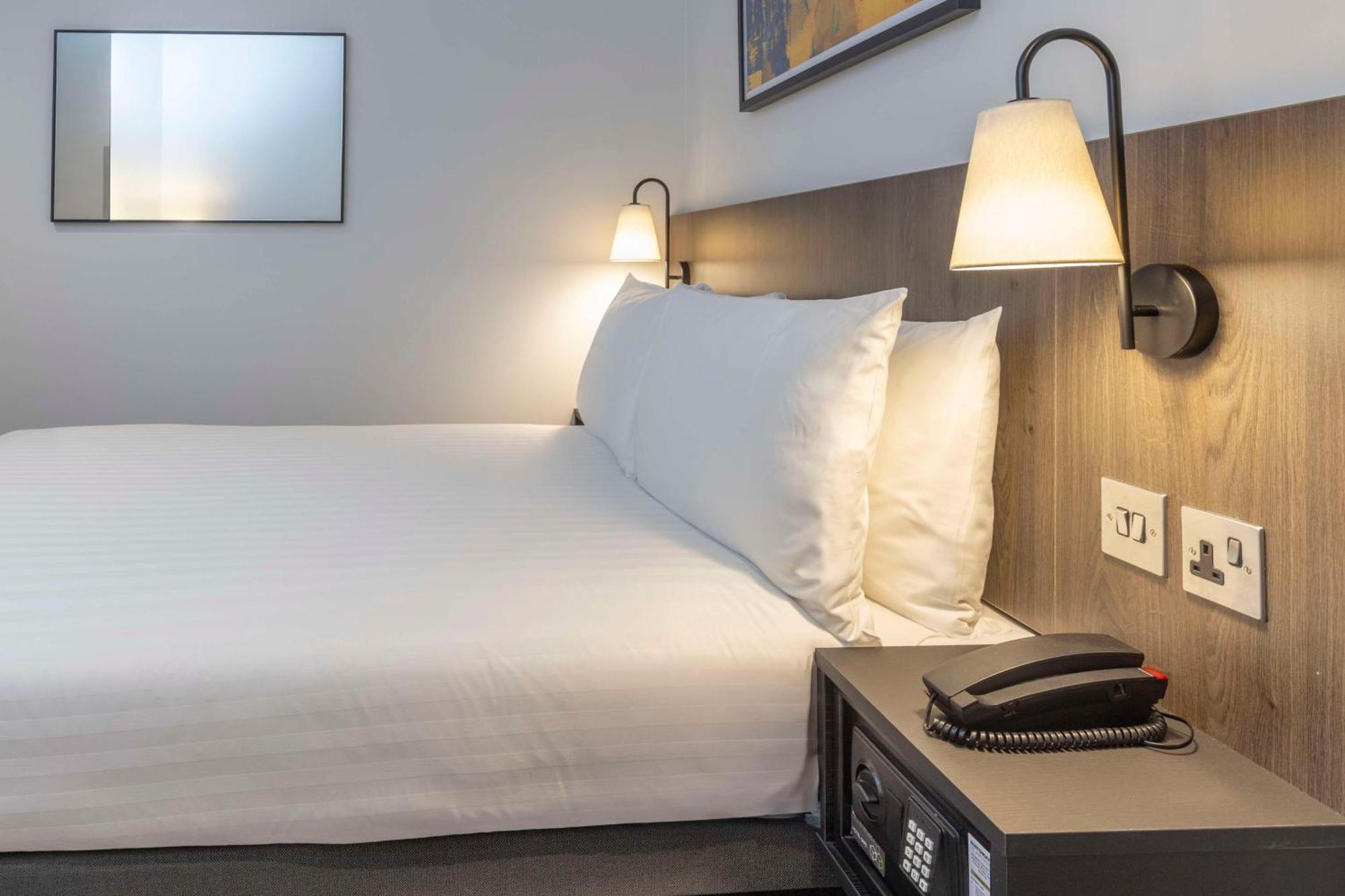 Best Western Kensington Olympia Hotel London Bagian luar foto